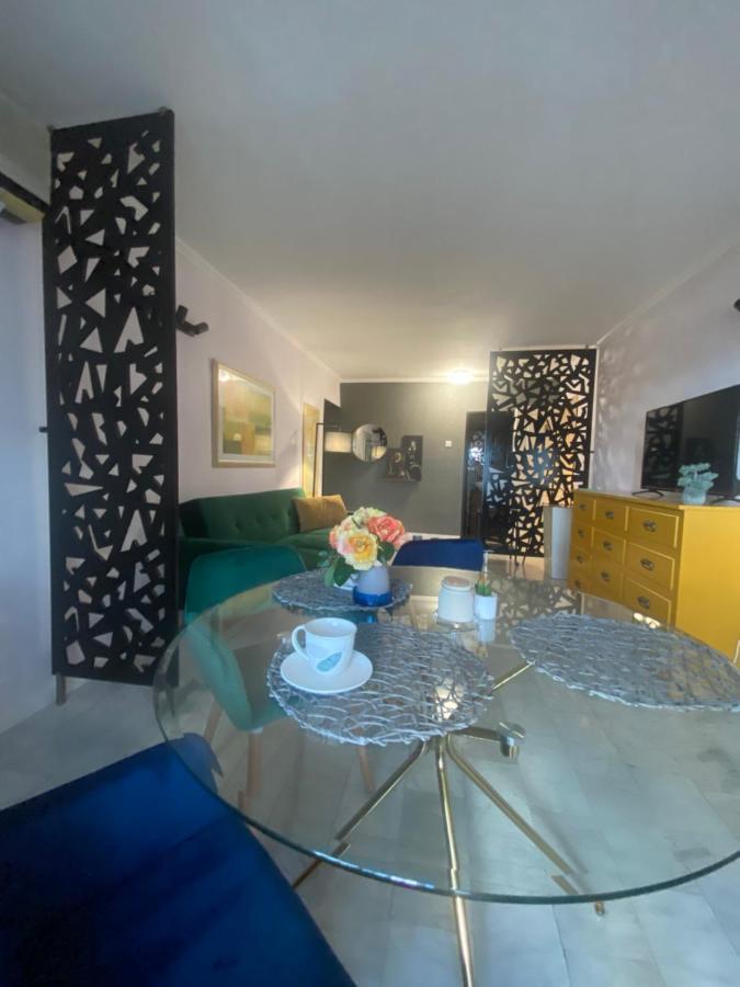 Victoriei Deluxe Suites Bucarest Esterno foto
