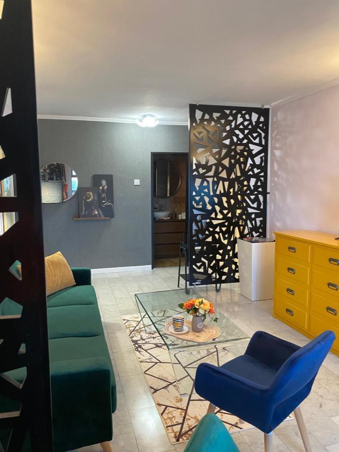 Victoriei Deluxe Suites Bucarest Esterno foto